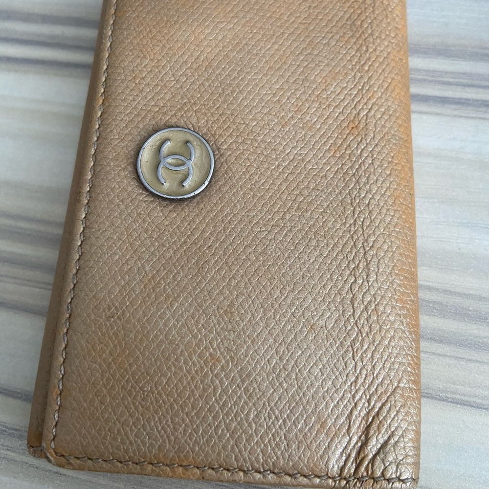 Chanel key wallet